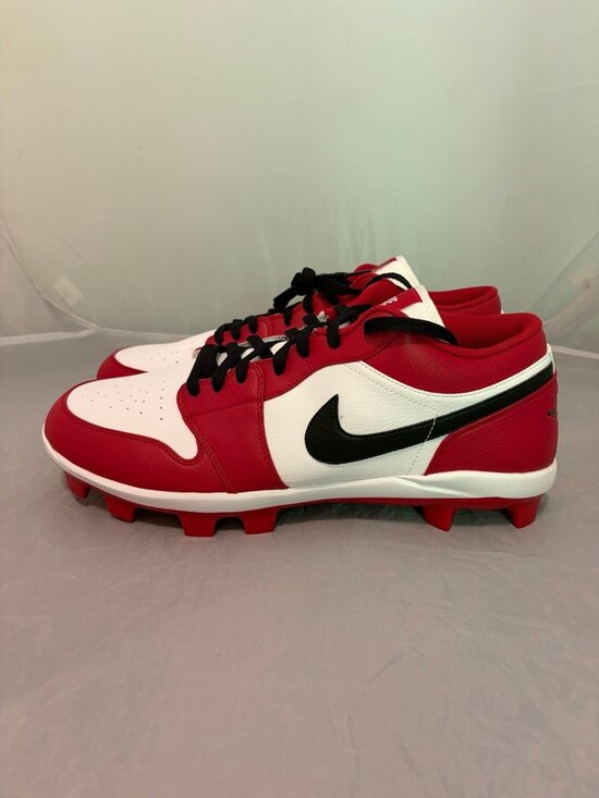 Air Jordan 1 retro low MCS Chicago red white baseball cleats sz 16 CJ8524 611 main image 5